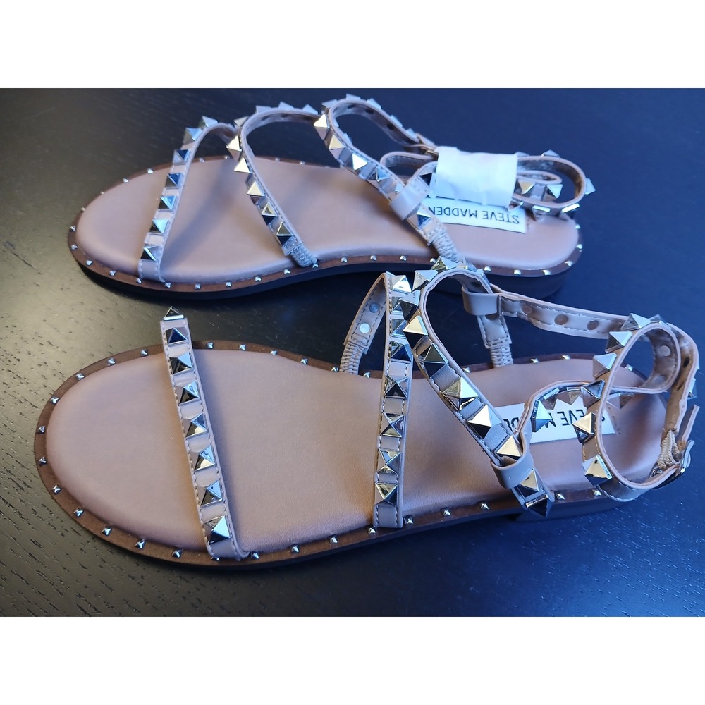 Steve Madden Travel Tan Studded Gladiator Sandals Silver Pyramid Studs 6.5M